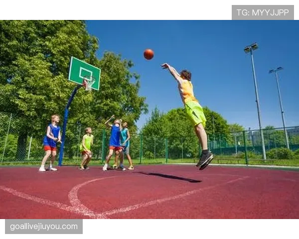 一场比赛罚球可以几个人投？带你全面解析篮球比赛罚球规则